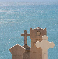 visiter un cimetière en vacances